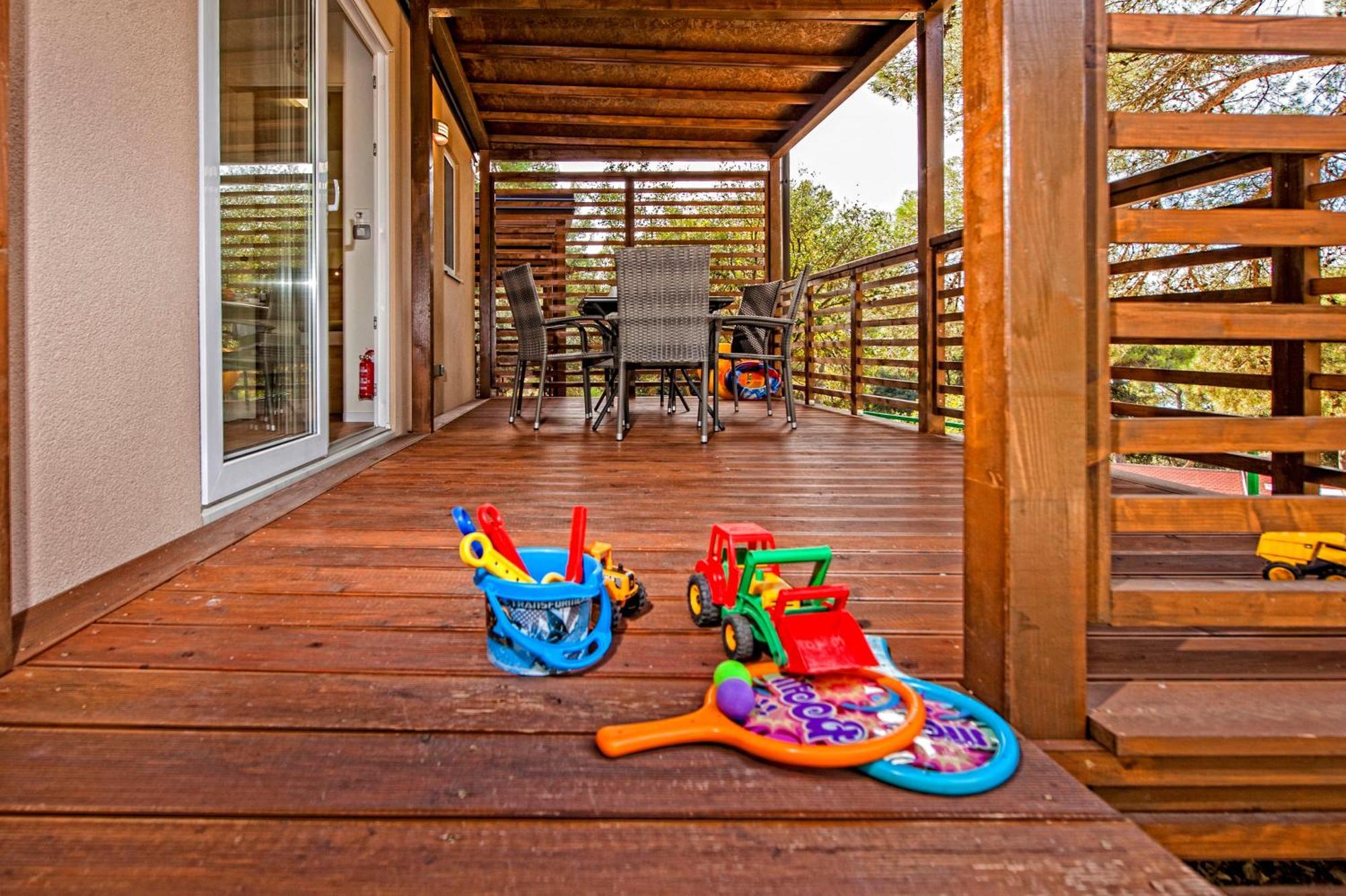 Eurocamp Mobile Homes At Campsite Porton Biondi ロヴィニ 部屋 写真